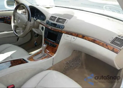 2009 Mercedes-Benz E350 из США, поврежденный, VIN WDBUF56X39B409157